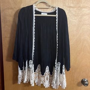 Black/cream cardigan